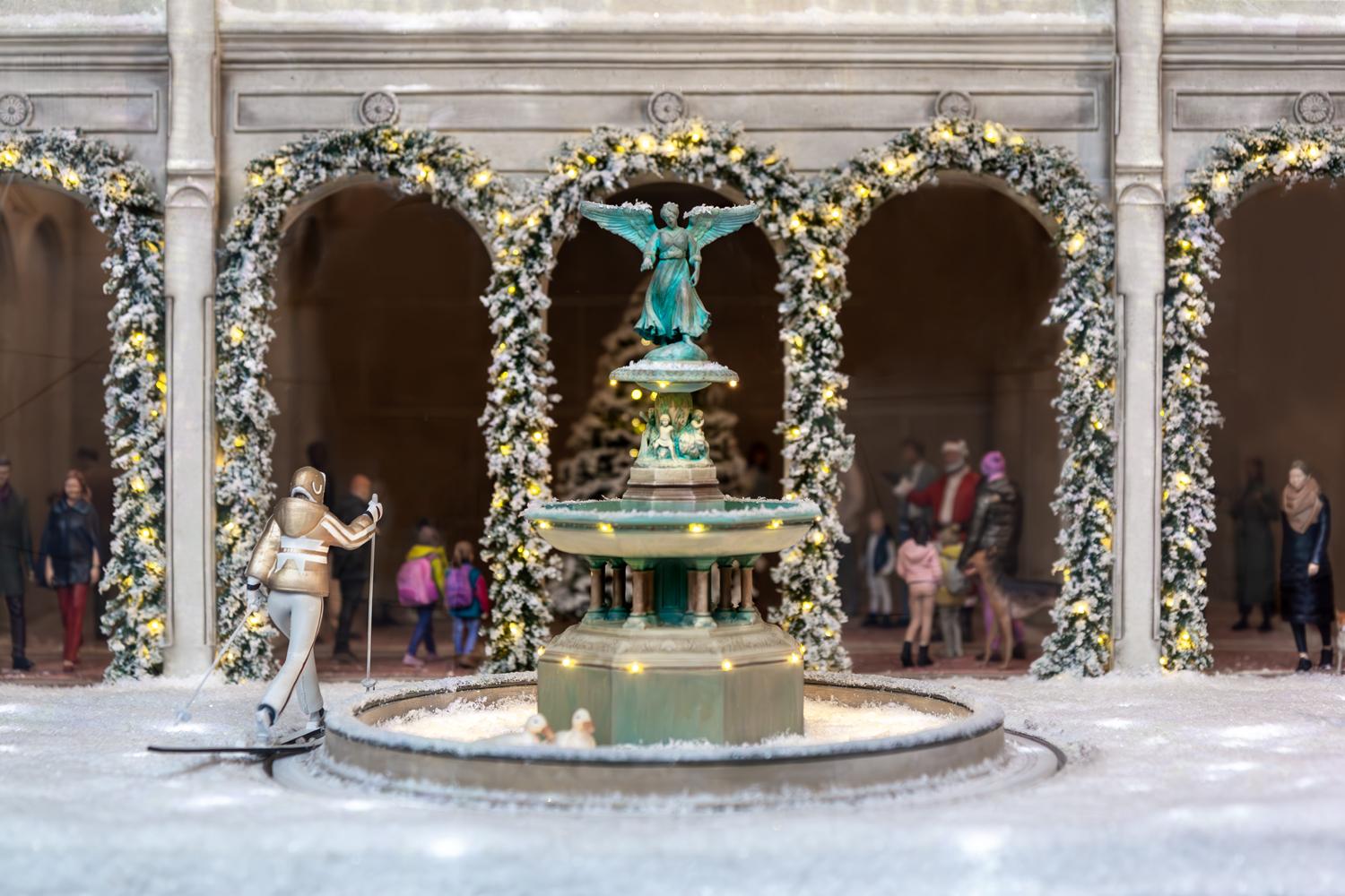 DIOR, "Bethesda Fountain"