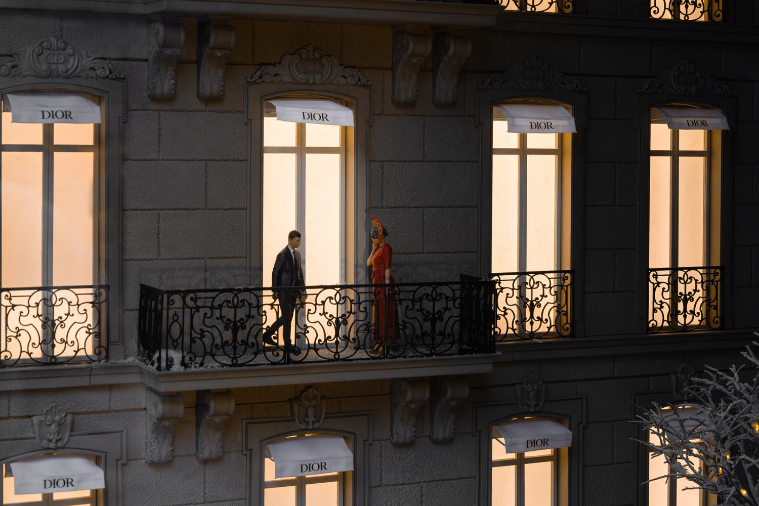 DIOR, "Meet Me Outside"
