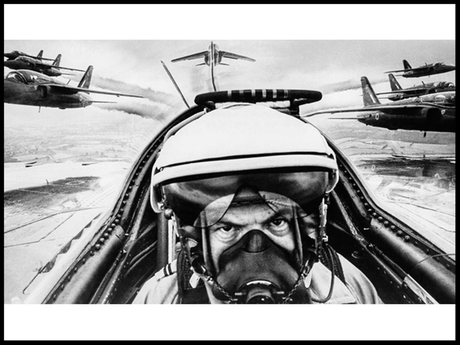 Flying With red Arrows
